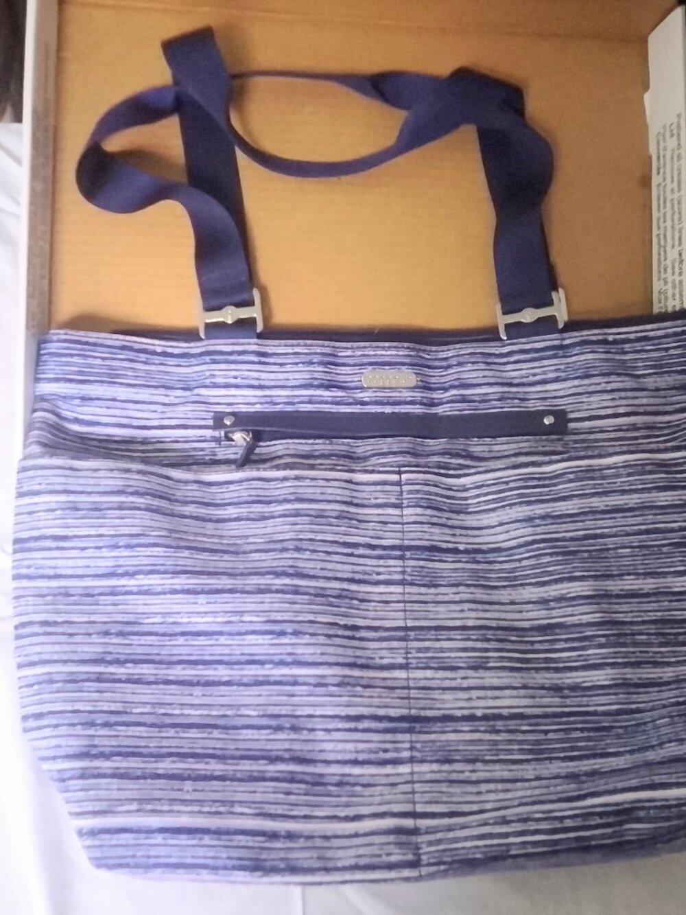 Baggalini Blue and white laptop tote bag with navy blue straps